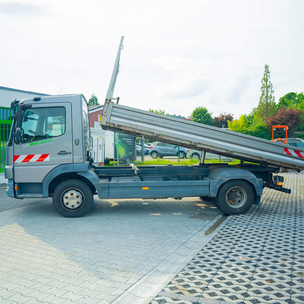 Mercedes-Benz Atego 818, Fahrerseite