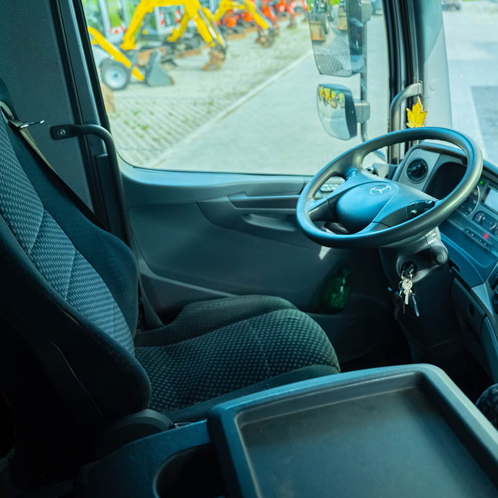 Mercedes-Benz Atego 818, Ansicht von innen