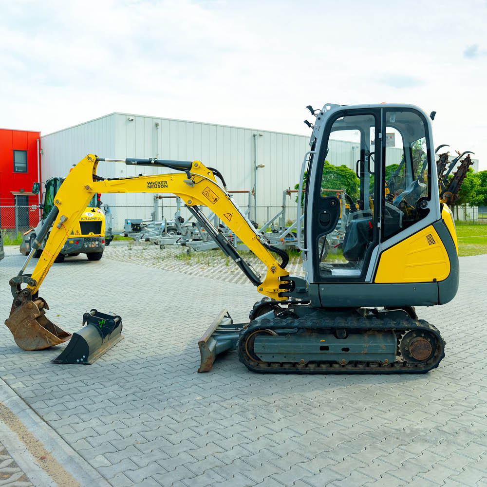 Minibagger Wacker Neuson ET24, Seitenansicht von links