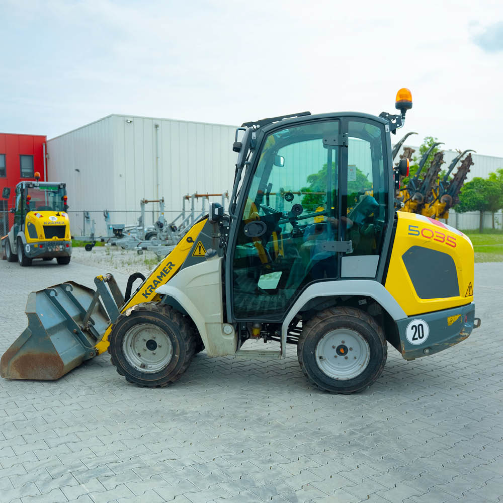 Radlader Kramer 5035, Seitenansicht von links