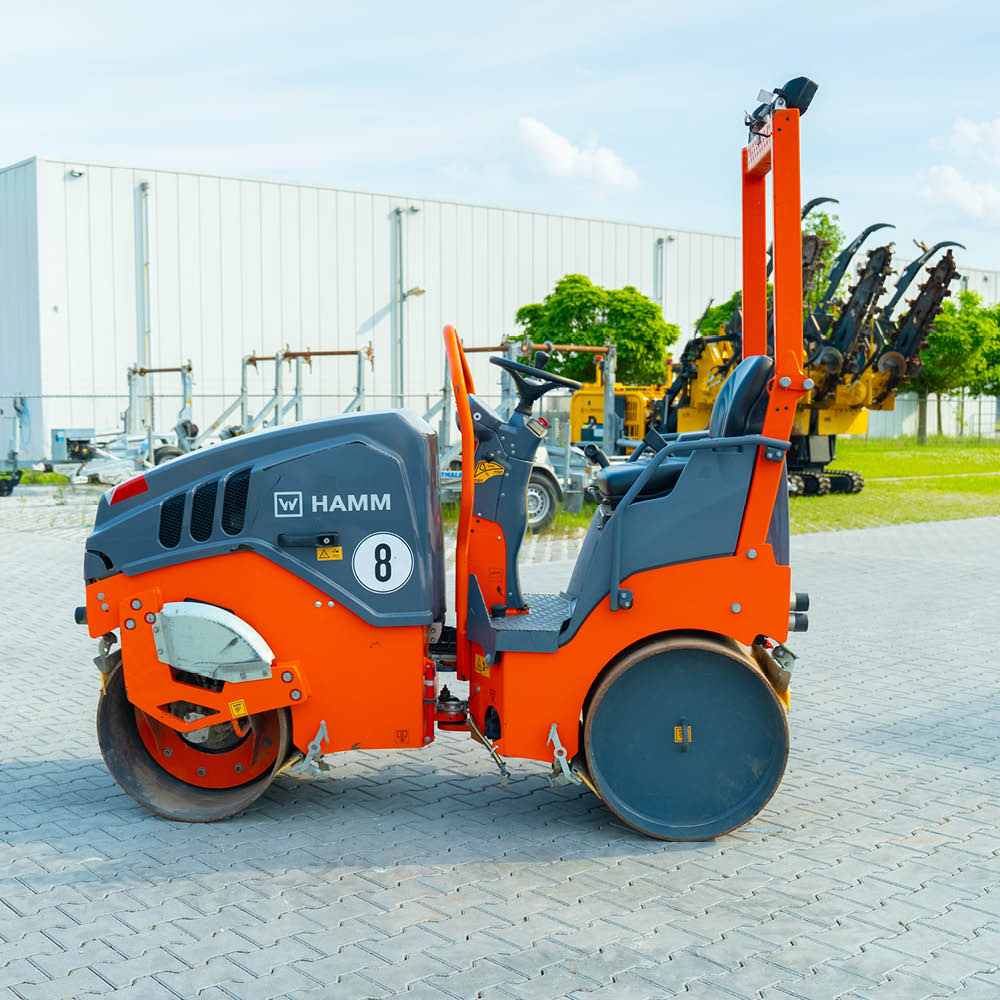 Tandemwalze HAMM HD 8, Seitenansicht von links
